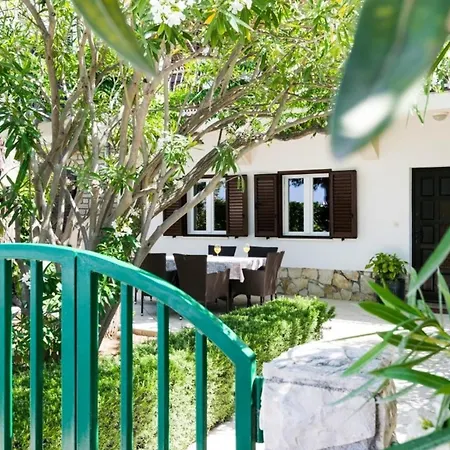 House Oleander Sukošan