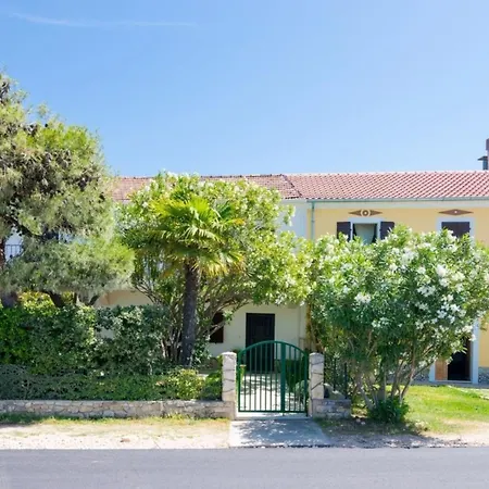 Feriehus House Oleander Sukošan