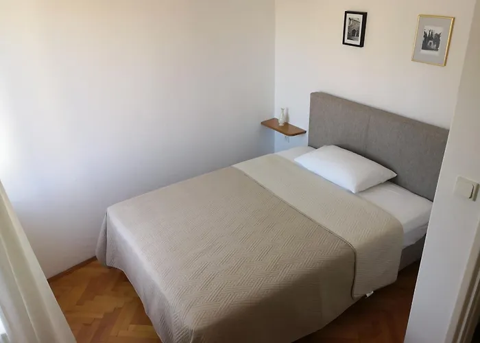 House Oleander Sukošan